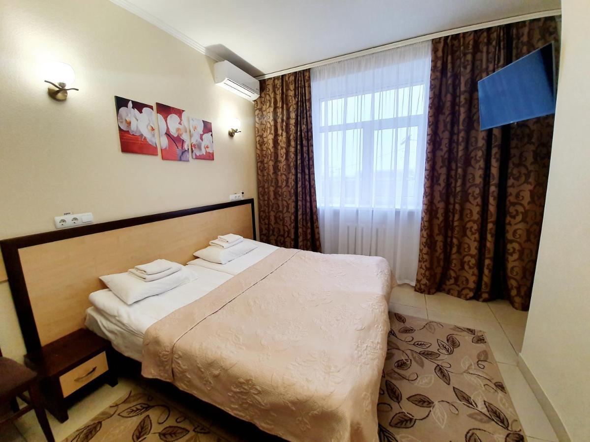Hotel Sluch Starokostyantyniv Extérieur photo