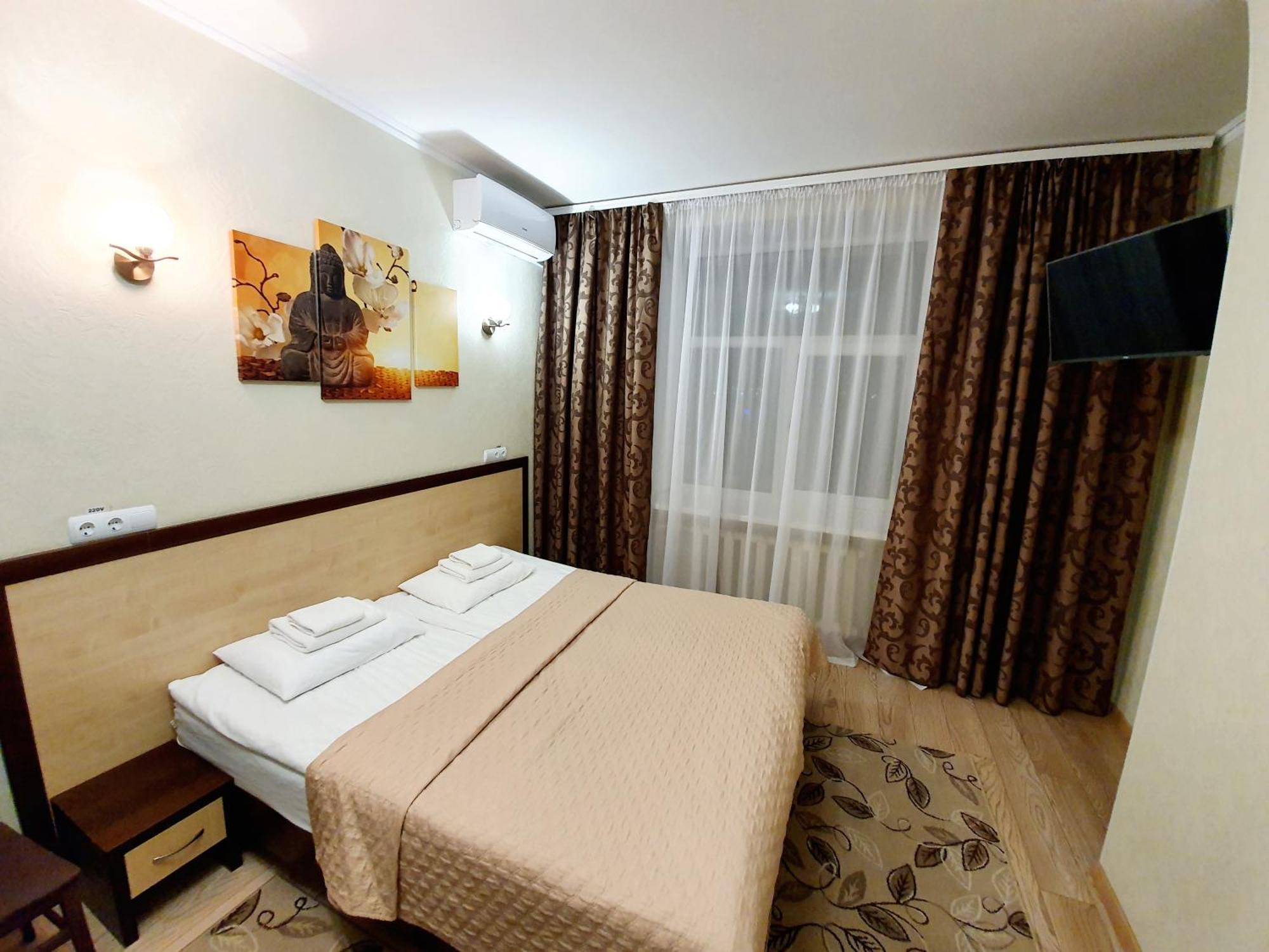 Hotel Sluch Starokostyantyniv Chambre photo