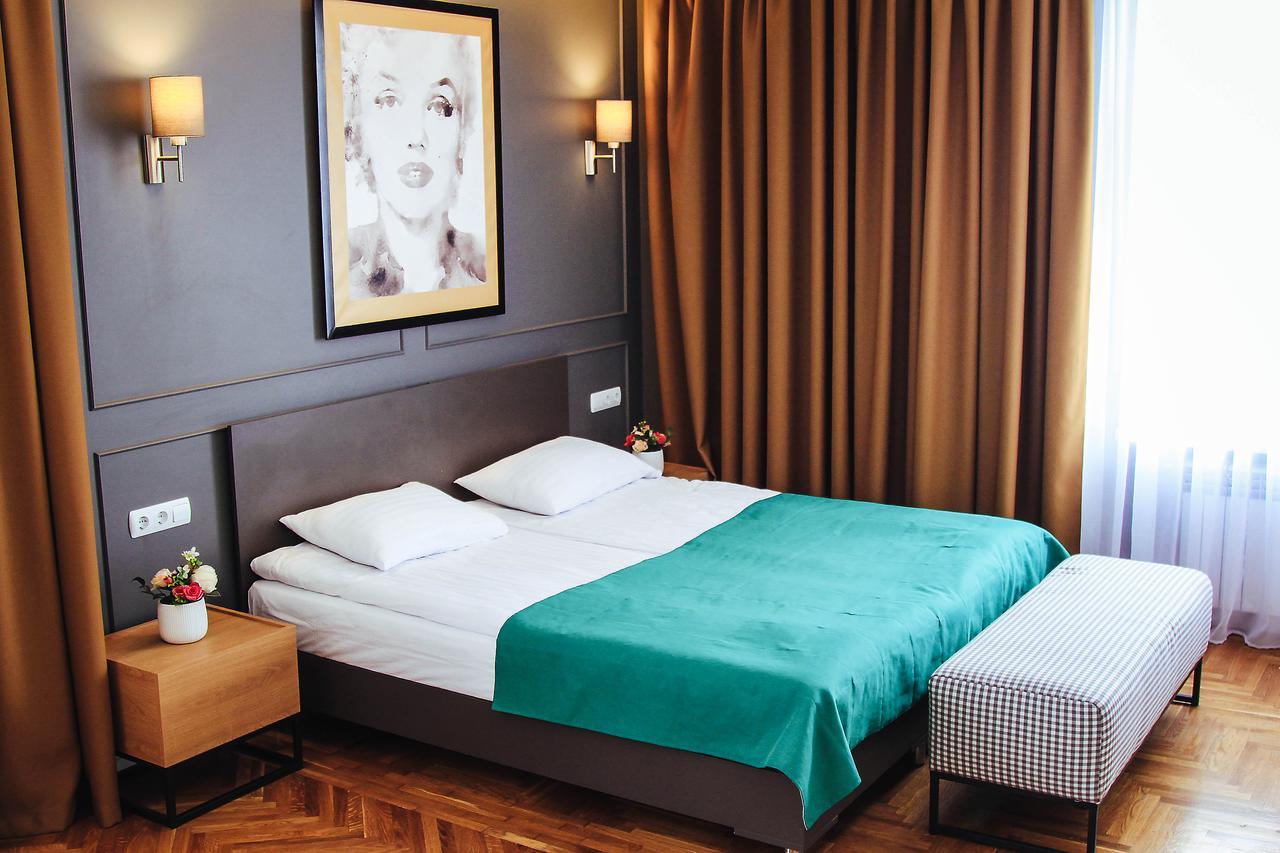 Hotel Sluch Starokostyantyniv Extérieur photo