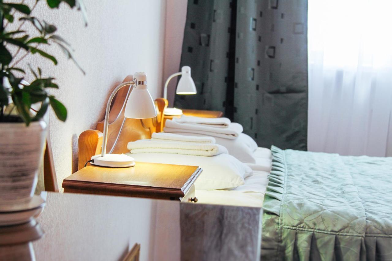 Hotel Sluch Starokostyantyniv Chambre photo